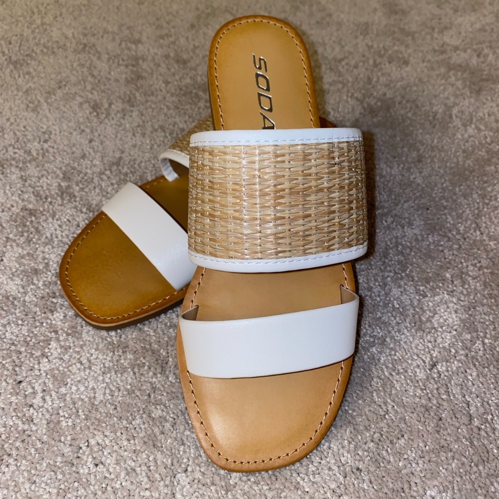 White Raffia Slide Sandals (Soda)